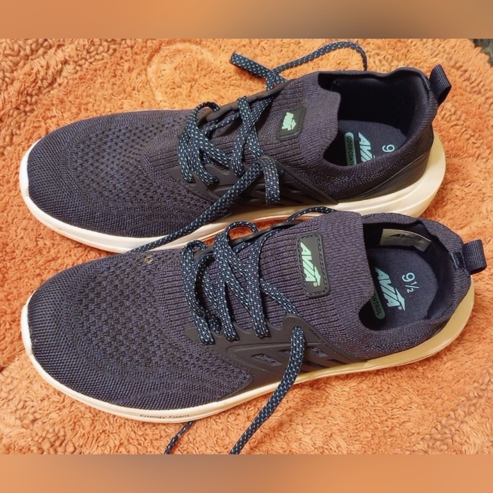 Women's Navy Knit Athletic Sneakers -